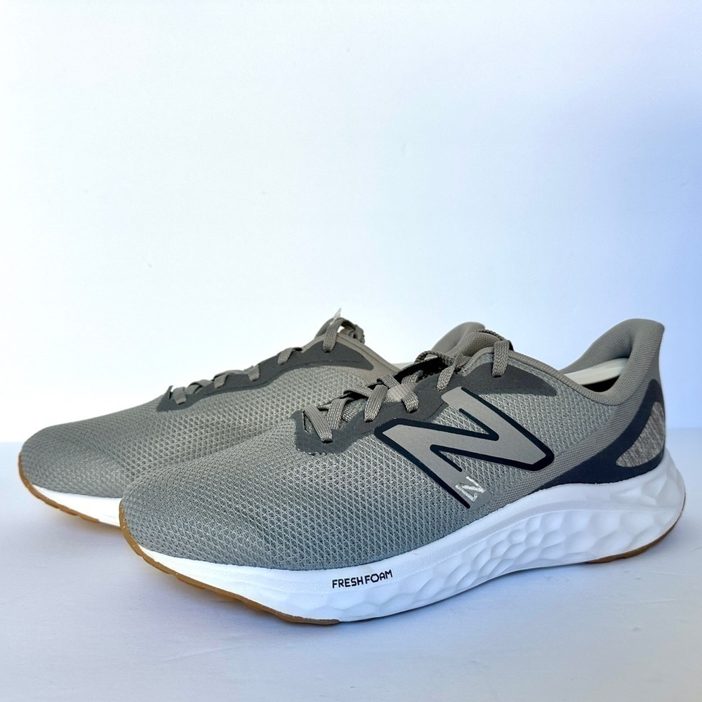NEW BALANCE Fresh Foam Arishi v4 MARISEG4 Lightweight Gray Running Shoe Size 9 - Picture 1 of 8